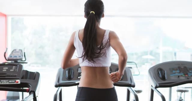 Bieżnia: które mięśnie pracują i jak zwiększyć efektywność treningu