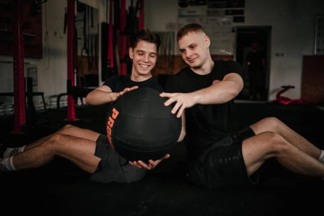 Ile ćwiczeń na jednym treningu, aby osiągnąć najlepsze wyniki?